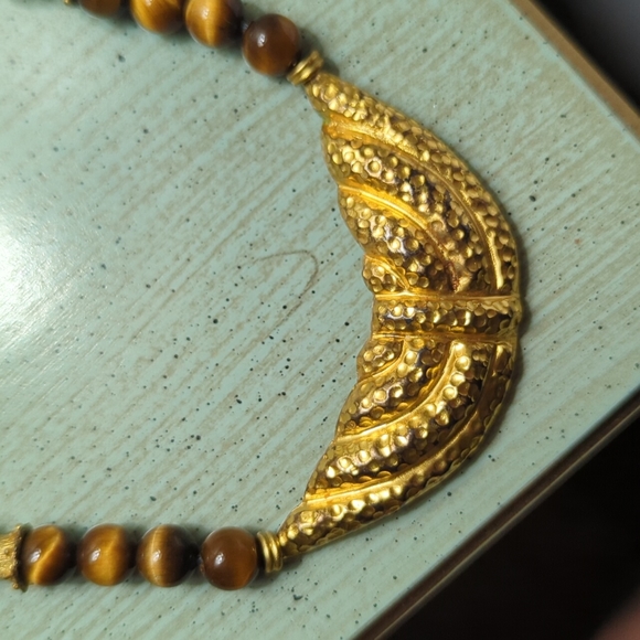 Beaded necklace with plated gold - Picture 2 of 3